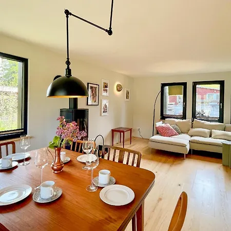 Haus 1 Am Grimnitzsee - Erstklassiges Design, Mit Eigenem Garten Und Nah Am