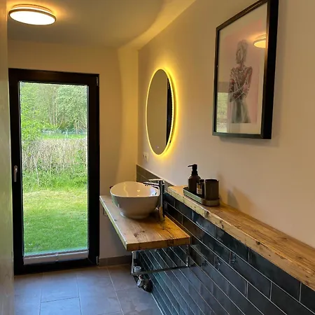 Haus 1 Am Grimnitzsee - Erstklassiges Design, Mit Eigenem Garten Und Nah Am 요아힘스탈