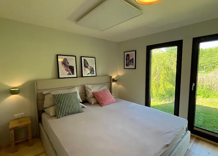 Haus 1 Am Grimnitzsee - Erstklassiges Design, Mit Eigenem Garten Und Nah Am * Joachimsthal